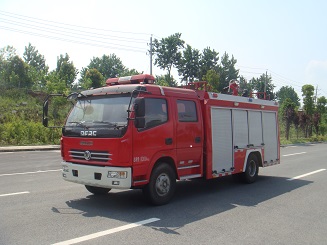 東風D7水罐消防車（3.5噸）